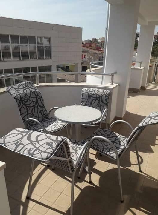 Apartmani "Alenka" Primošten Kültér fotó